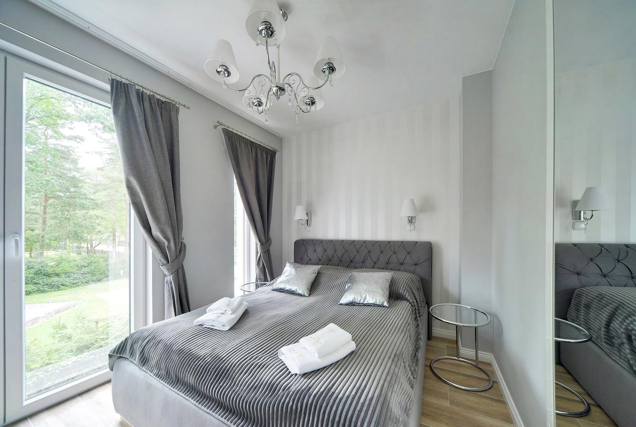 Apartamenty Sun Seasons 24 - Four Seasons بوبيروفو المظهر الخارجي الصورة